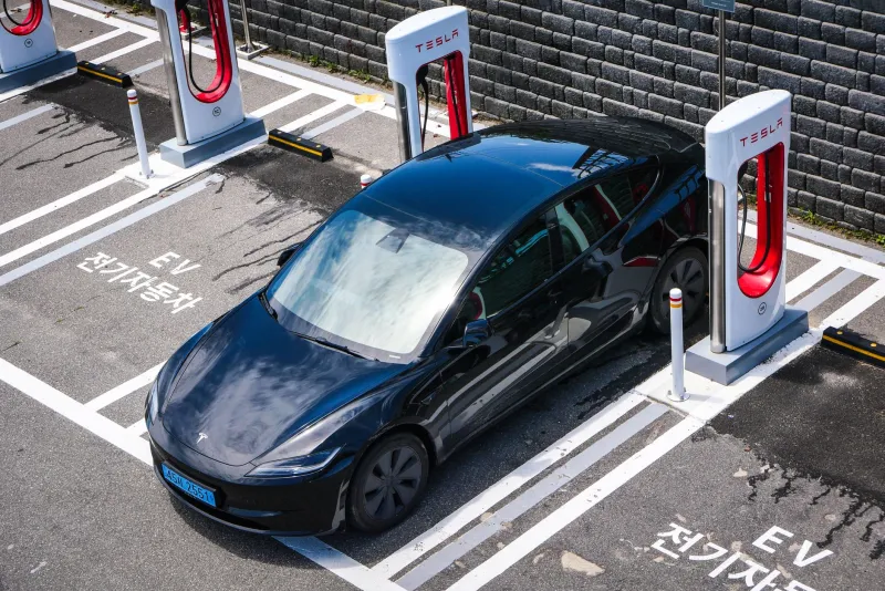 Parked but Not Passive: The Surprising Electrical Appetite of America's Connected Vehicle Fleet